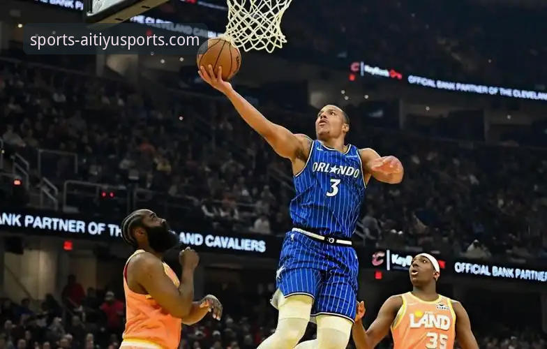 米切尔42分对飙班凯罗36分：骑士险胜魔术，东部卡位战详解